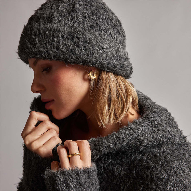 Wool Blend Sherpa Beanie in Anthracite | James Perse Los Angeles