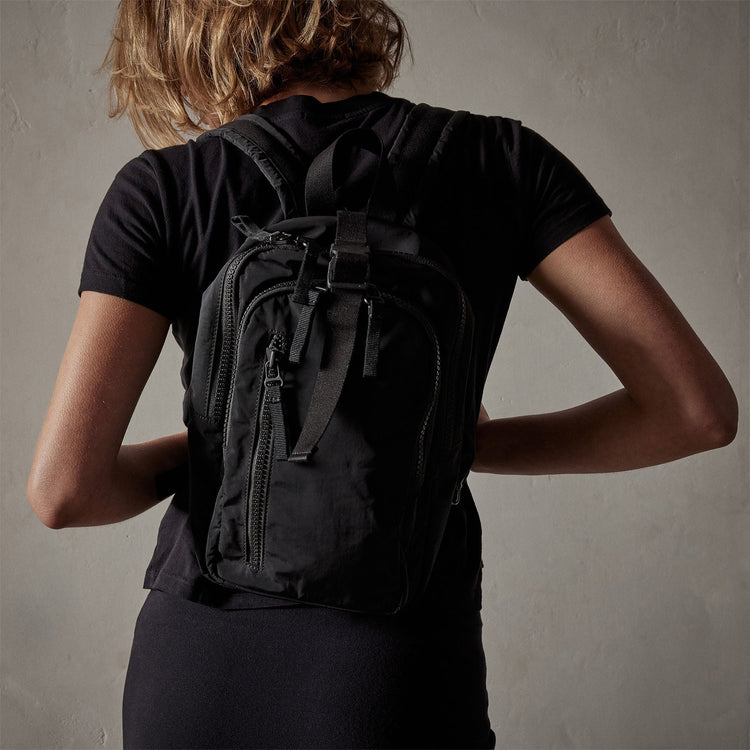 Mini Zip Backpack in Black | James Perse Los Angeles / Womens