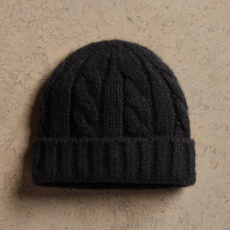 Lightweight Cashmere Cableknit Beanie & Scarf Gift Set In True Black | James Perse Los Angeles