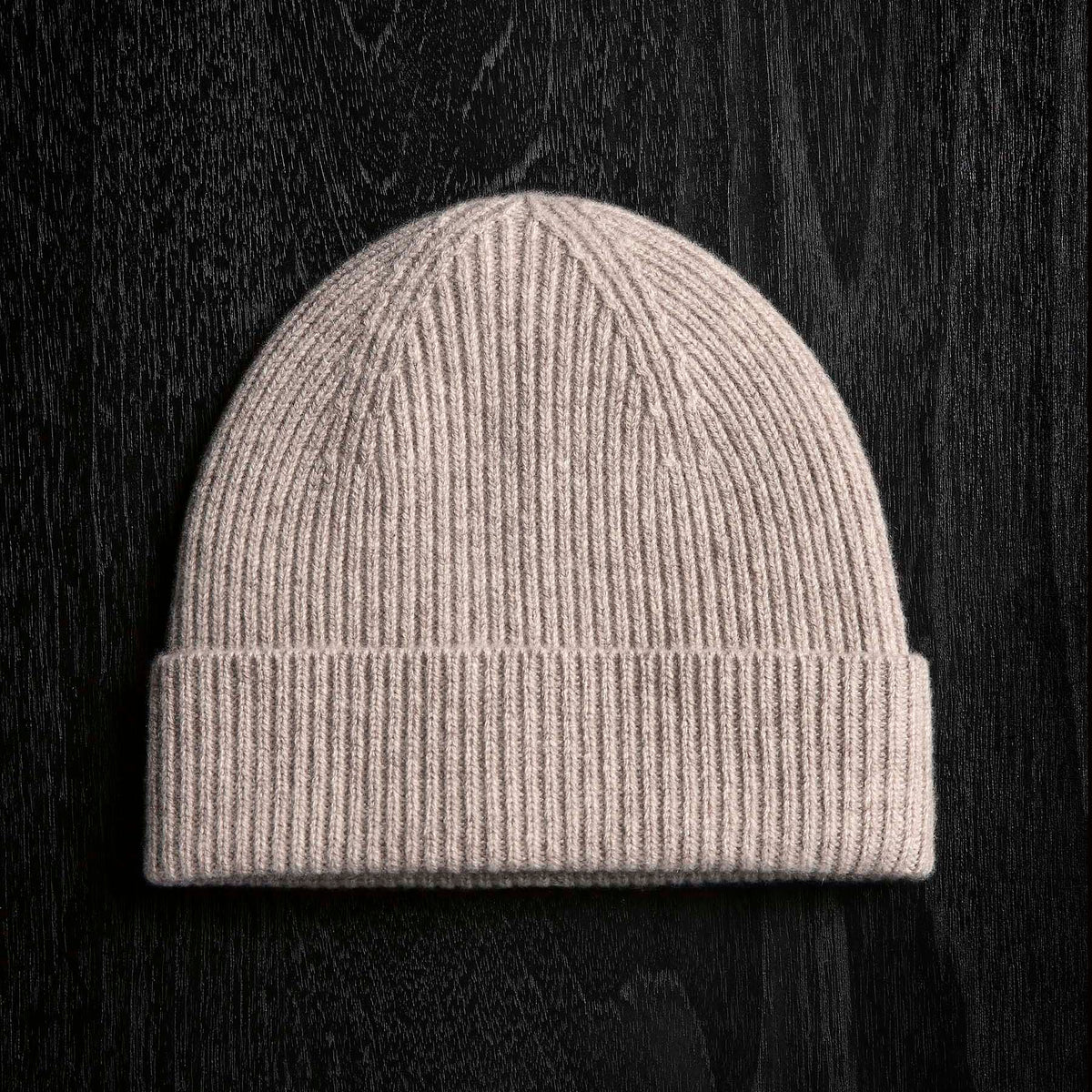 Solid Cashmere Beanie in Stone | James Perse Los Angeles