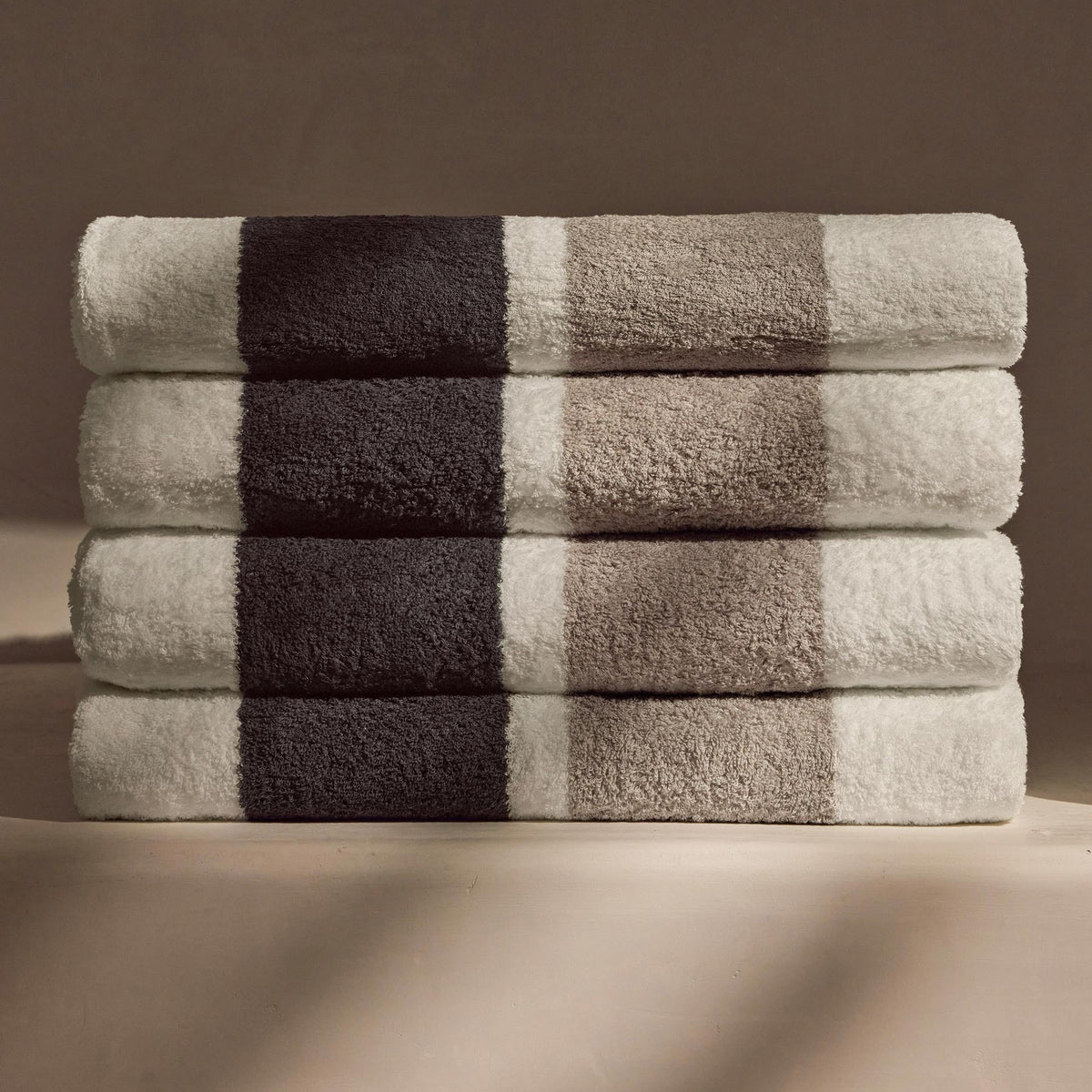 Double Stripe Beach Towel in Optic White/Grey/Carbon | James Perse Los Angeles