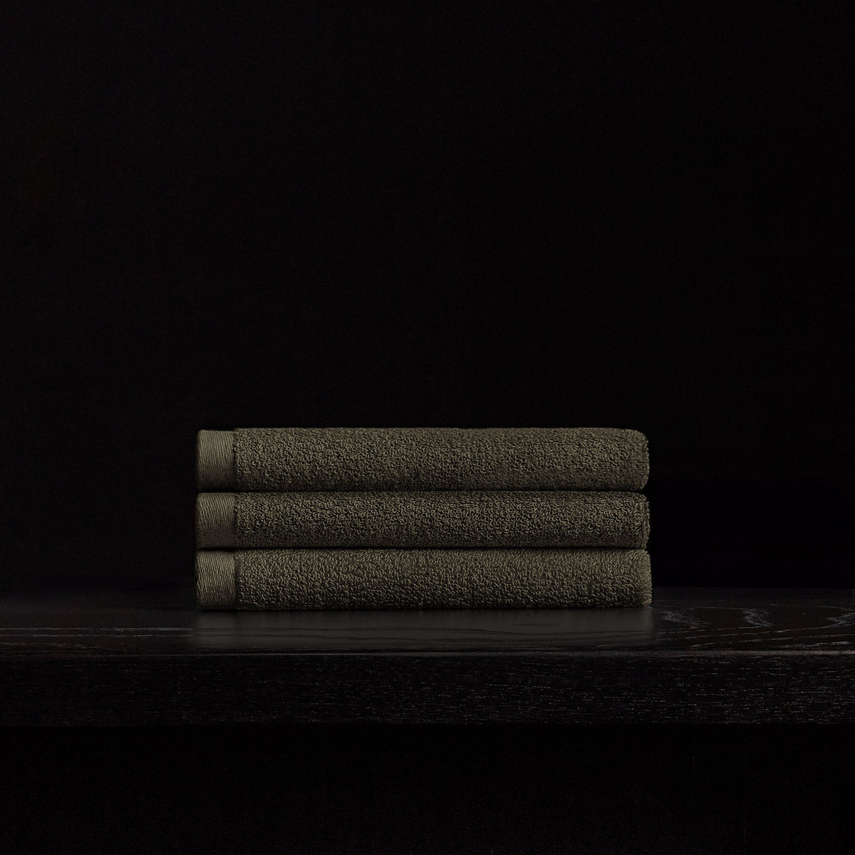 Wash Towel In Dark Palm | James Perse Los Angeles