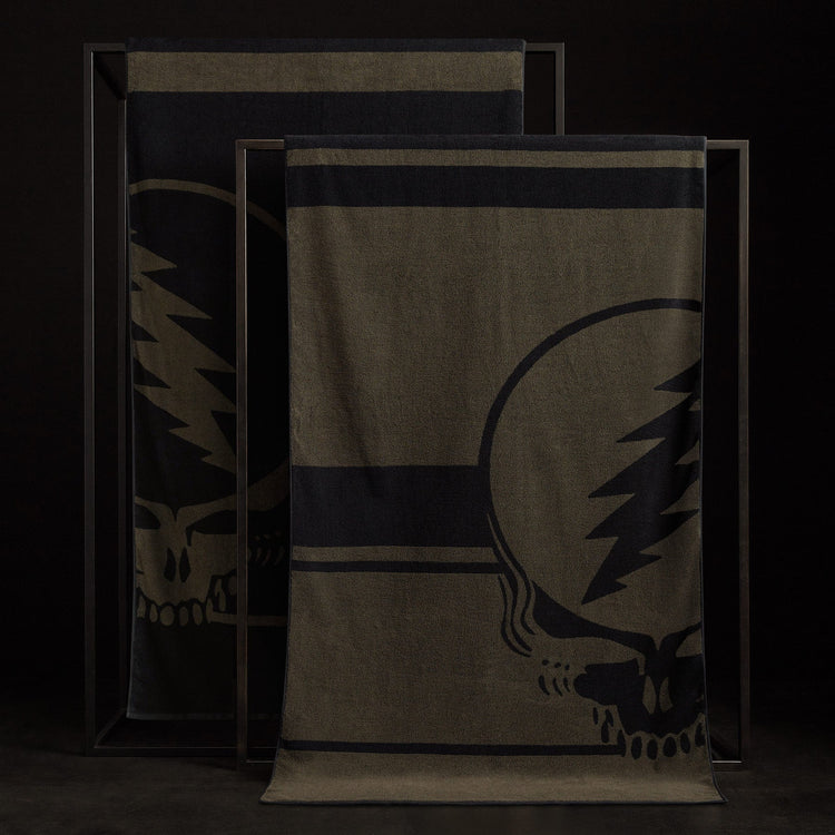 Grateful Dead Beach Towel - Black/Palm | James Perse Los Angeles