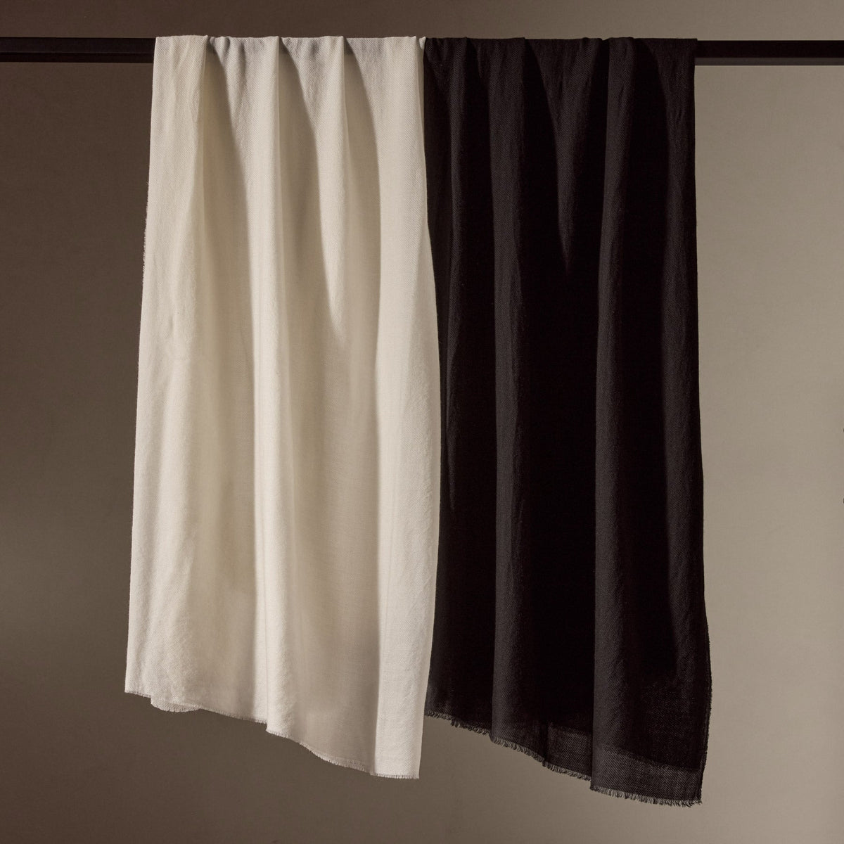 Sarti Wool Cashmere Scarf in Ivory | James Perse Los Angeles