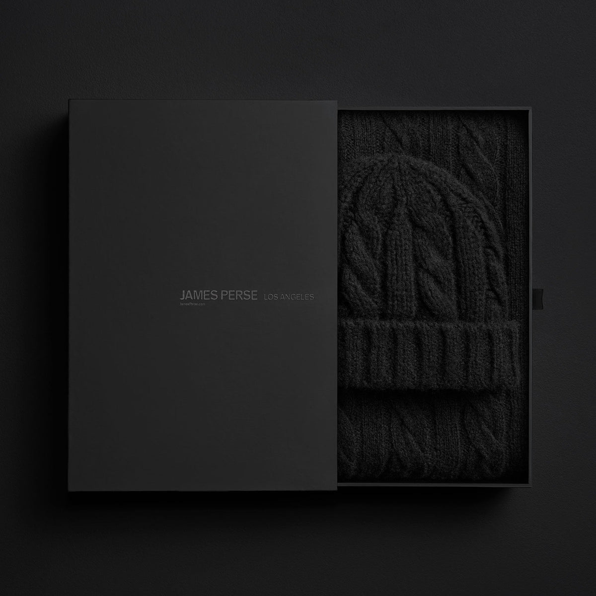 Lightweight Cashmere Cableknit Beanie & Scarf Gift Set In True Black | James Perse Los Angeles