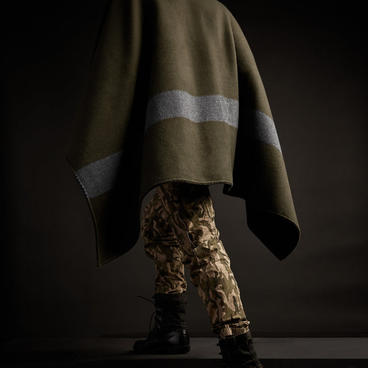 Boucle Cashmere Wool Surplus Blanket - Marsh/Charcoal | James Perse Los Angeles