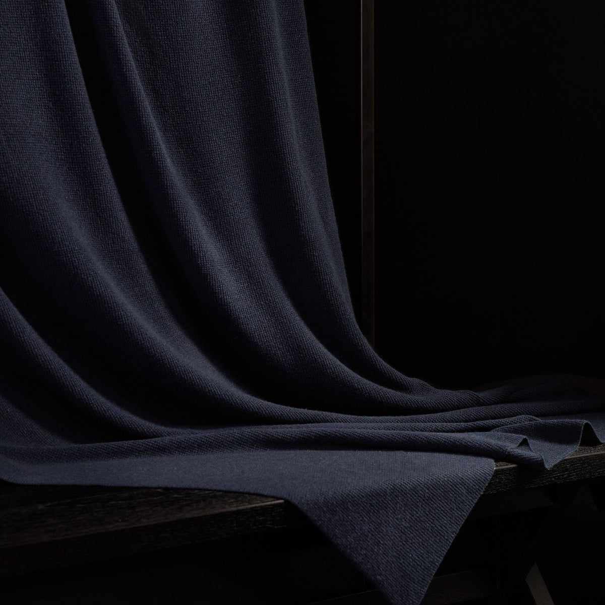 Cashmere Waffle Blanket - Navy | James Perse Los Angeles
