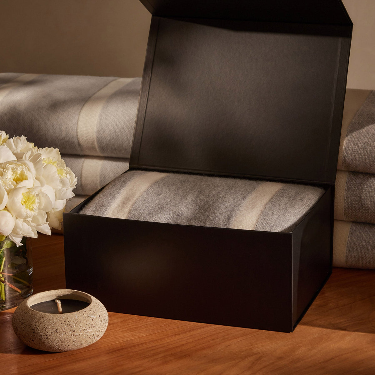 Baja Cashmere Blanket Gift Box in Ivory/Flannel | James Perse Los Angeles