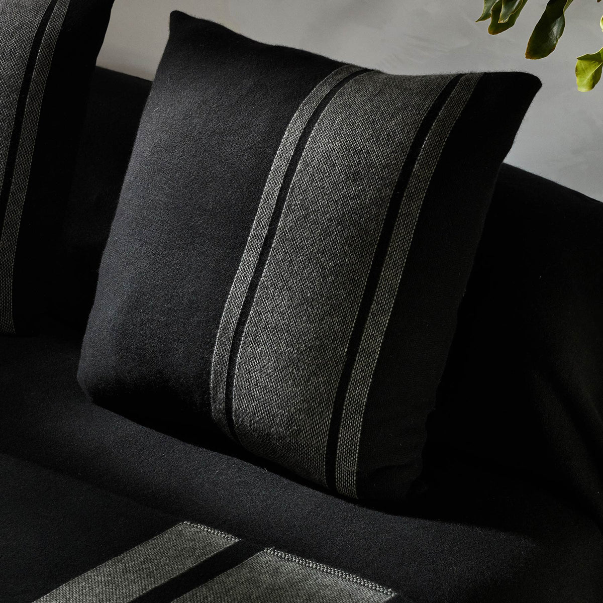 Baja Stripe Sham in Black/Heather Grey | James Perse Los Angeles