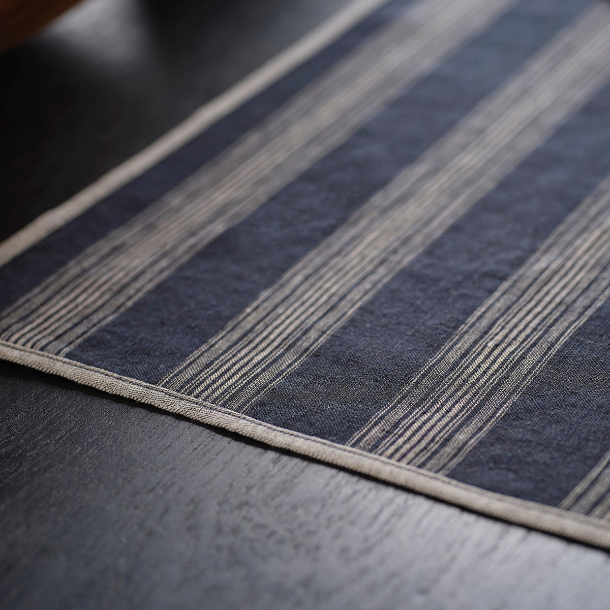 Stripe Placemat in Navy Stripe | James Perse Los Angeles