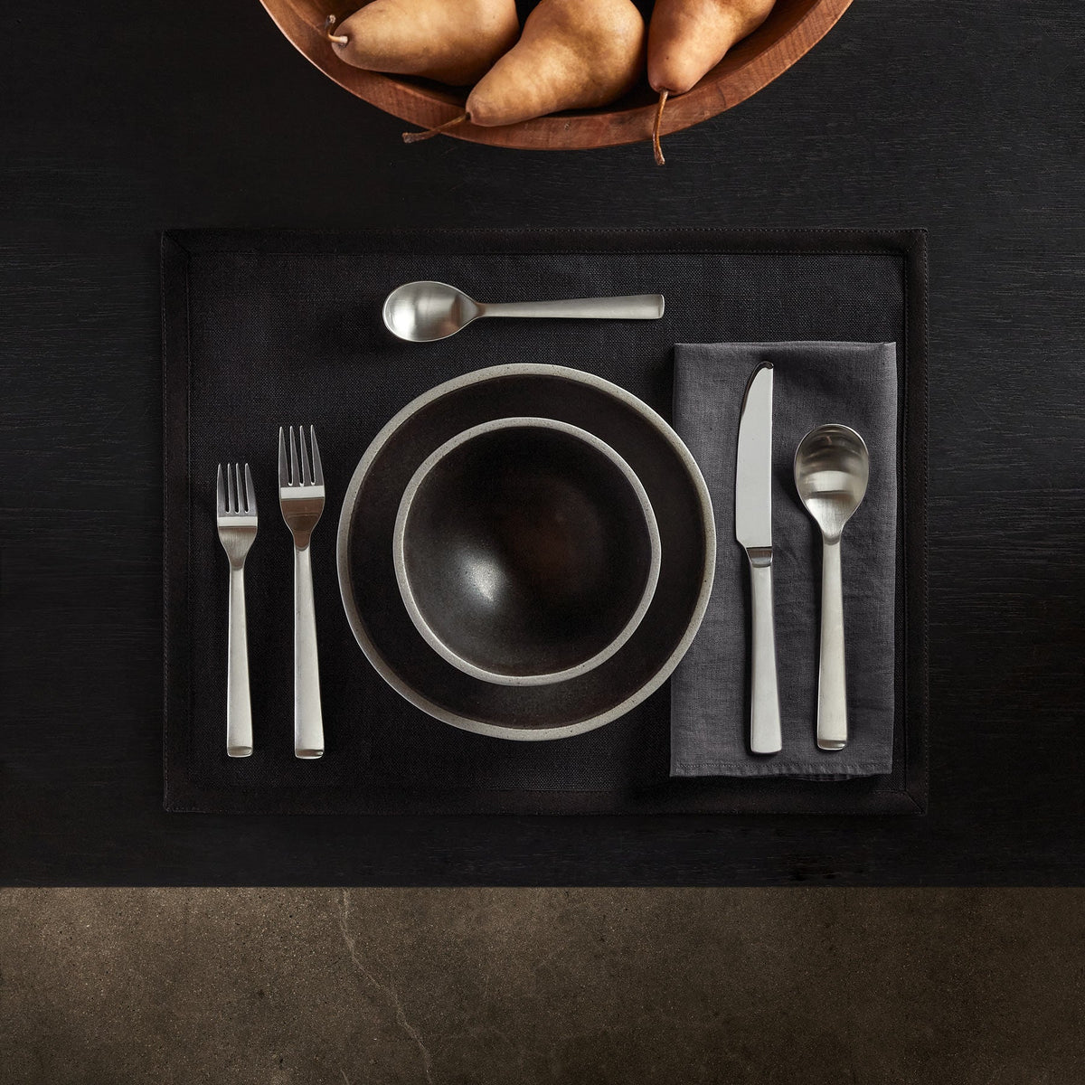 Solid Linen Table Napkin - Titan | James Perse Los Angeles