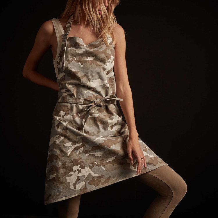 Heavy Jersey Camo Chef's Apron - Desert Camo | James Perse Los Angeles