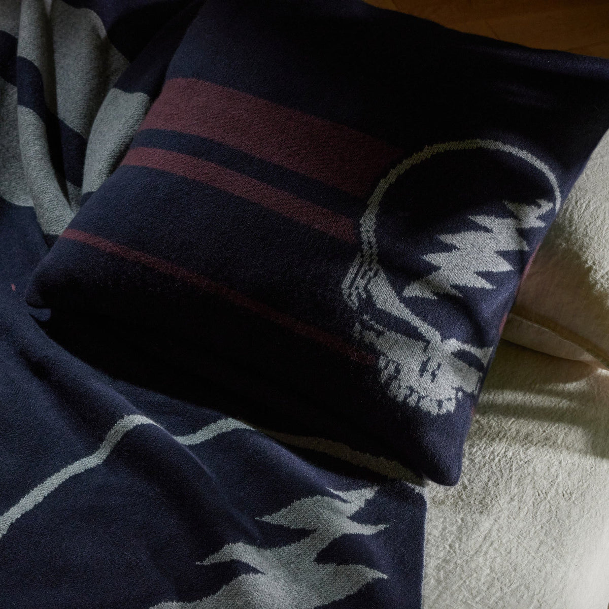 Dead And Company Pillow Sham in Navy/Smoke/ Burgundy | James Perse Los Angeles