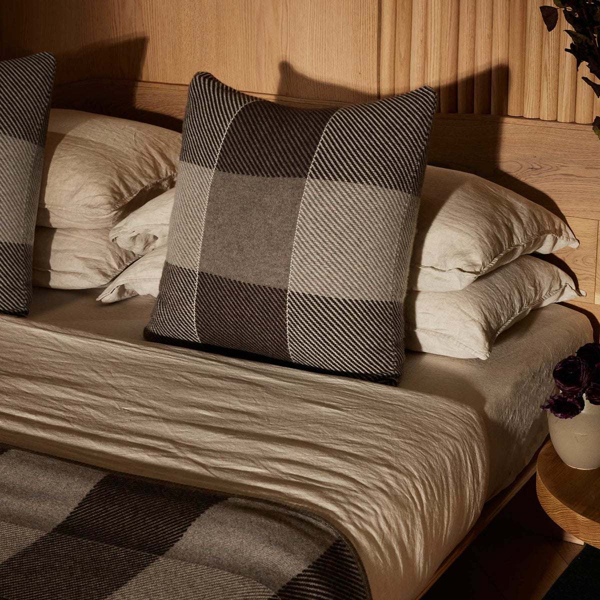 Vintage Plaid Sham in Natural/Brown/Ivory | James Perse Los Angeles