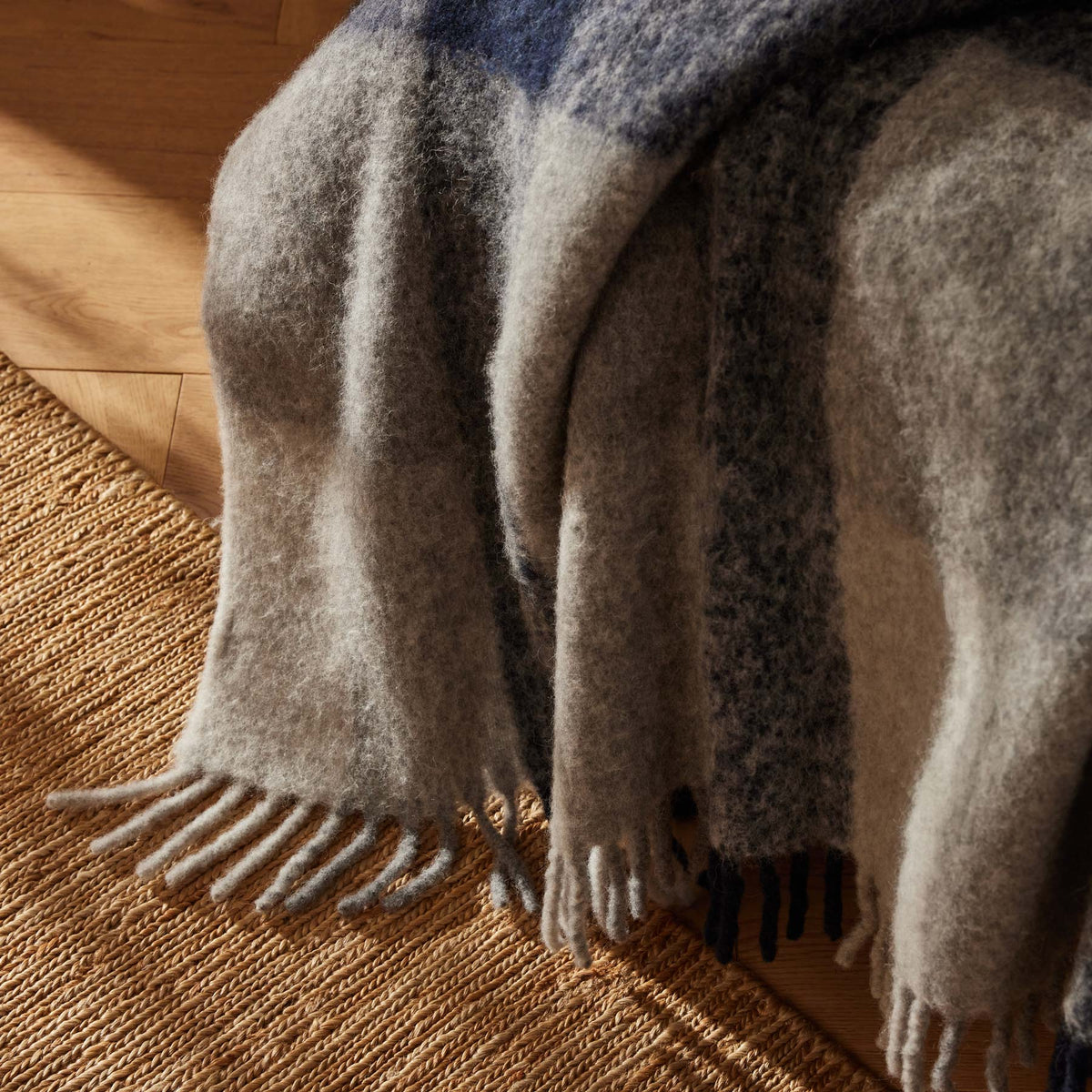 Plaid Alpaca Wool Throw in Navy | James Perse Los Angeles