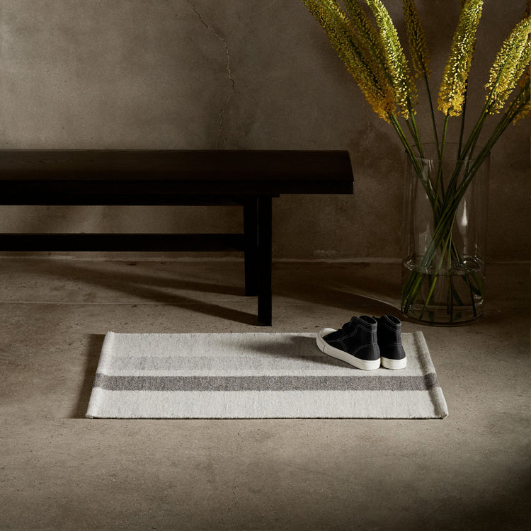Striped Entry Mat 2Ft X 3Ft - Natural/Grey | James Perse Los Angeles
