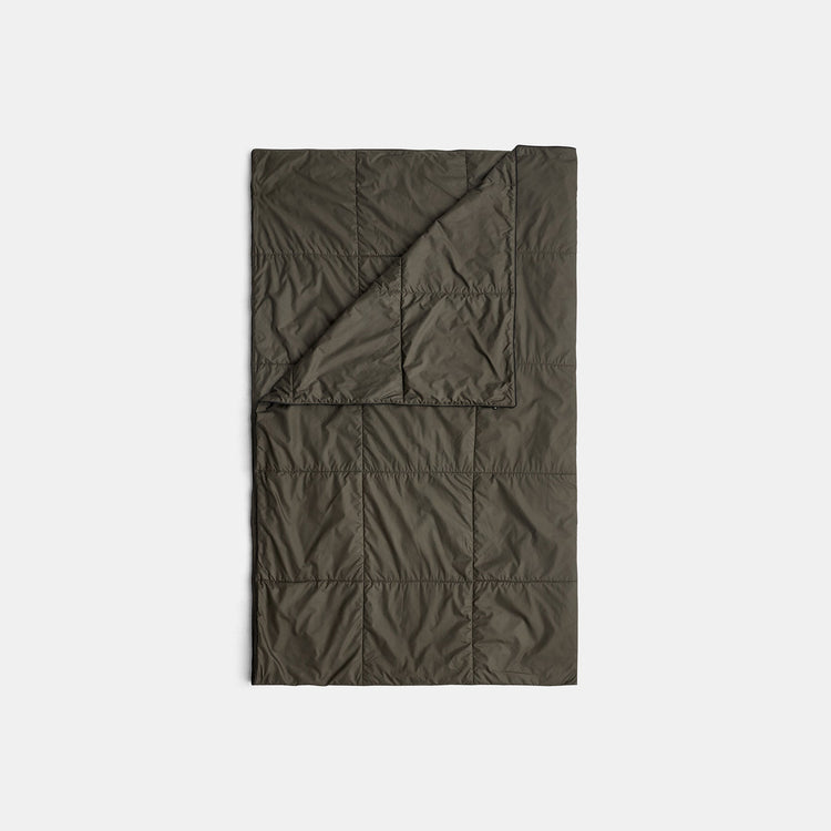 Y/OSEMITE Quilted Blanket In Olive/Black | James Perse Los Angeles