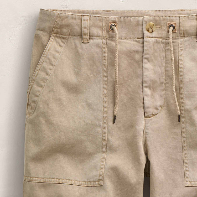 Slub Cotton Utility Flight Shirt in Light Khaki Pigment | James Perse Los Angeles