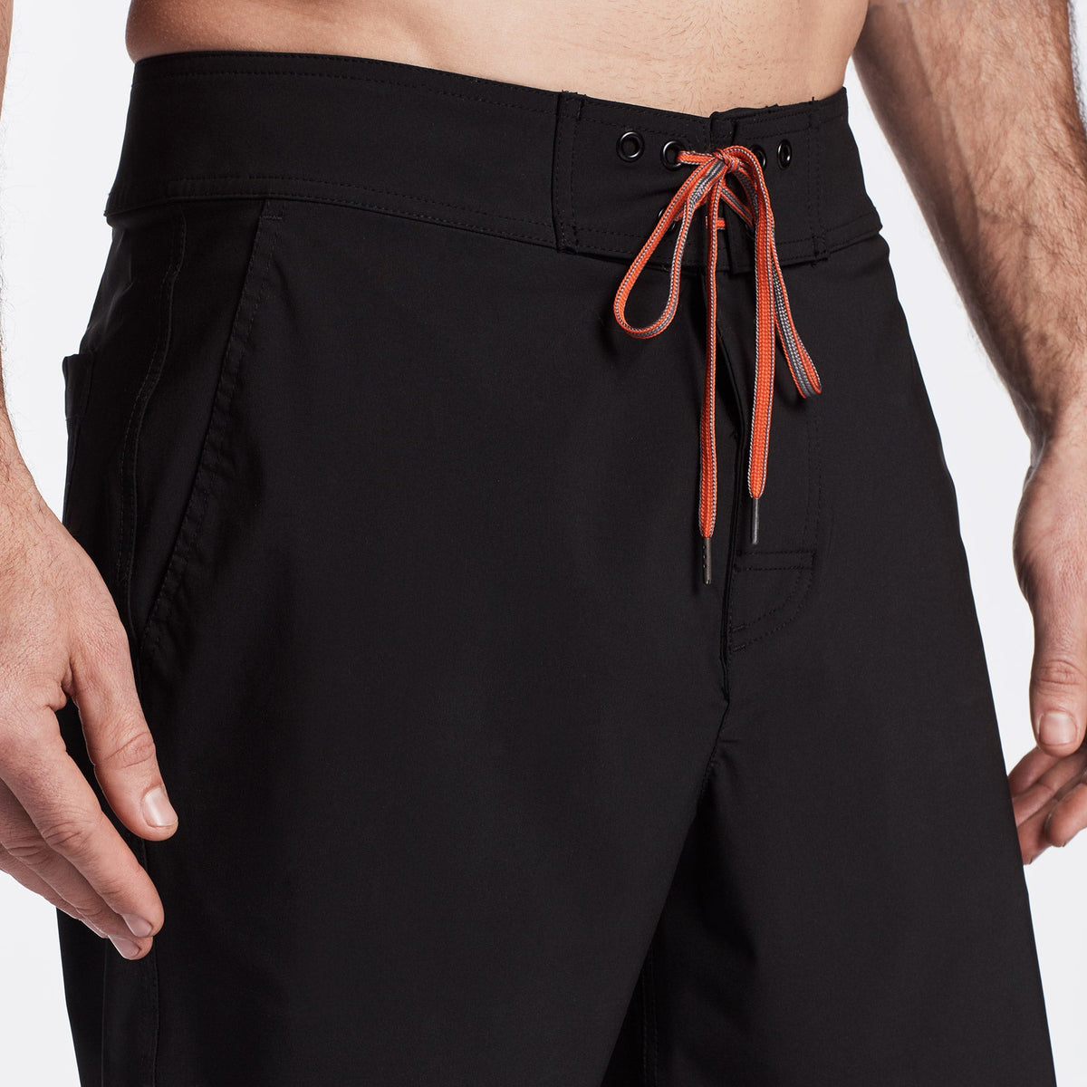 Y/OSEMITE Classic Pocket Boardshort In Black | James Perse Los Angeles