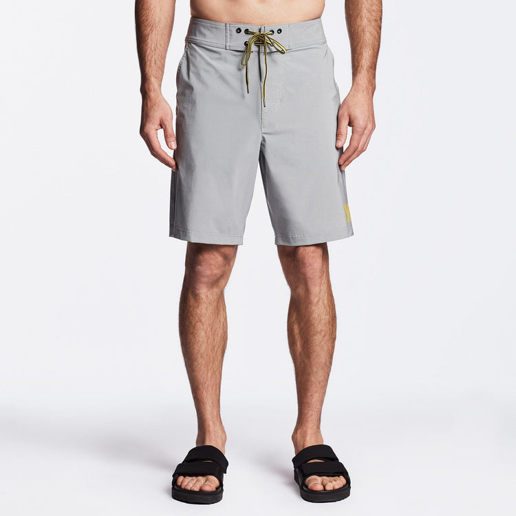 Y/OSEMITE Classic Pocket Boardshort In Stone | James Perse Los Angeles