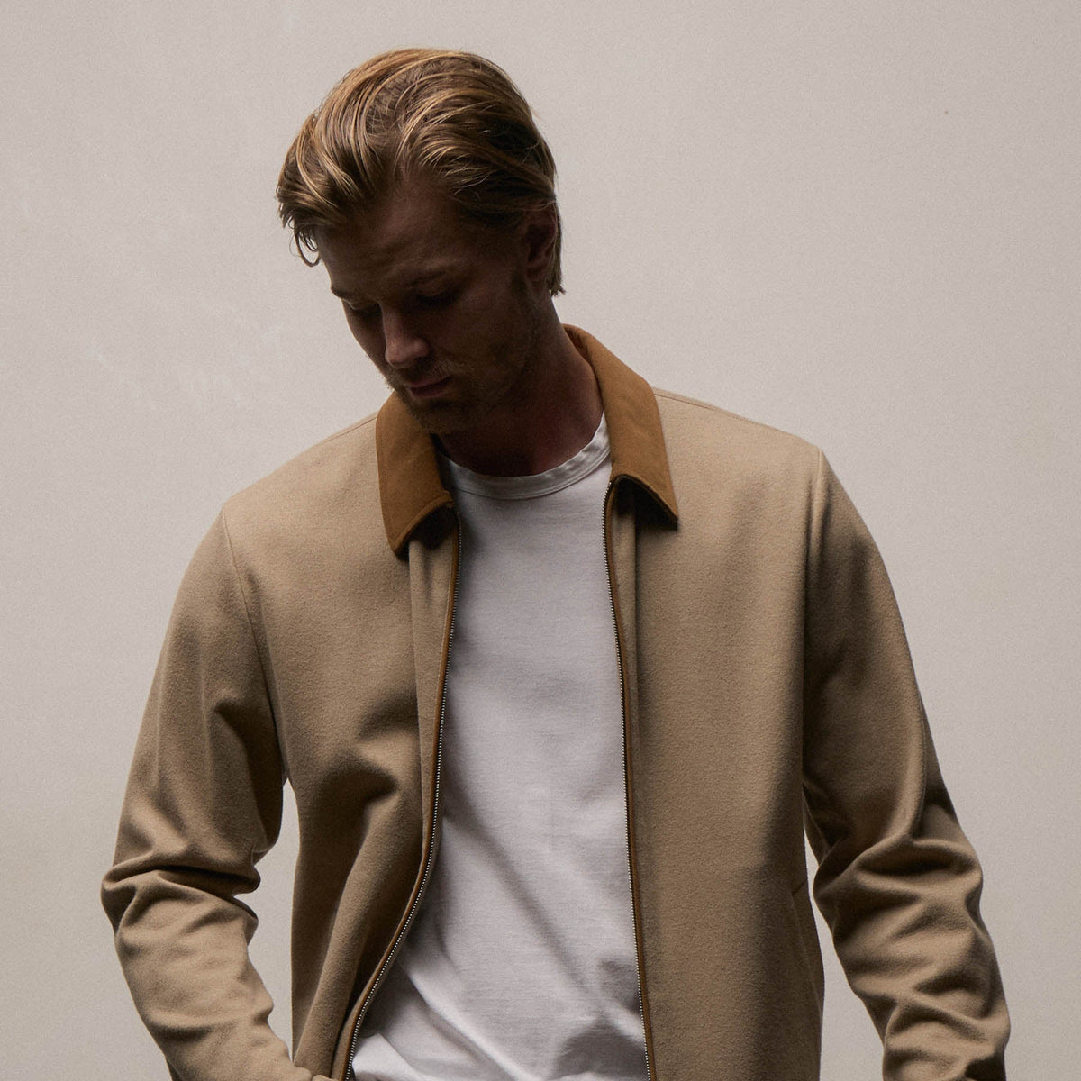Brushed Cotton Jacket in Soft Beige/Whiskey | James Perse Los Angeles