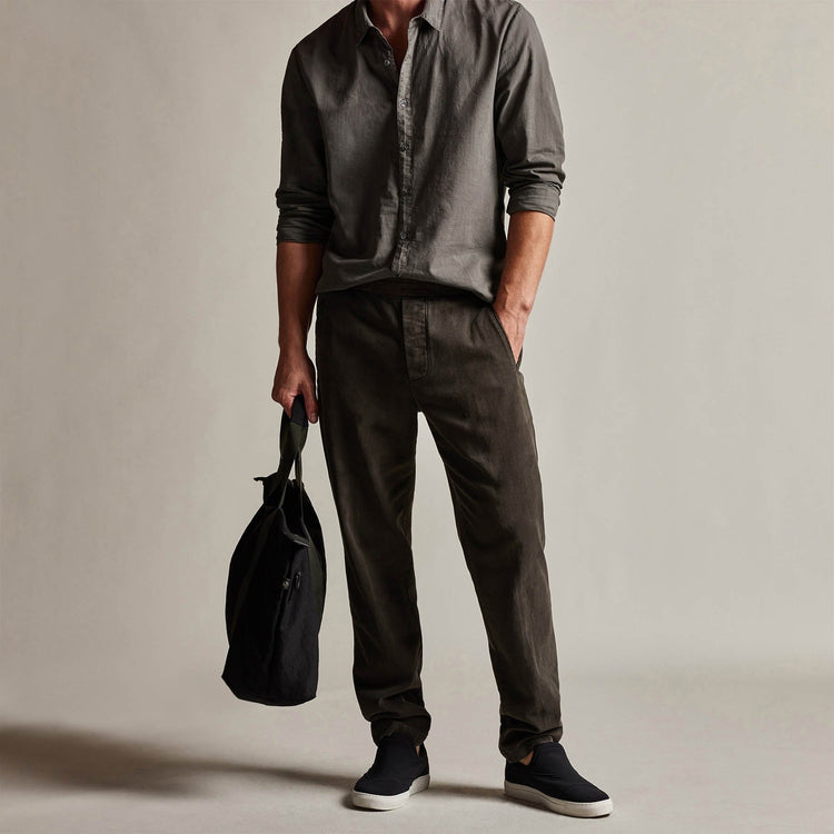 Brushed Cotton Twill Trouser in Dark Olive Pigment | James Perse Los Angeles
