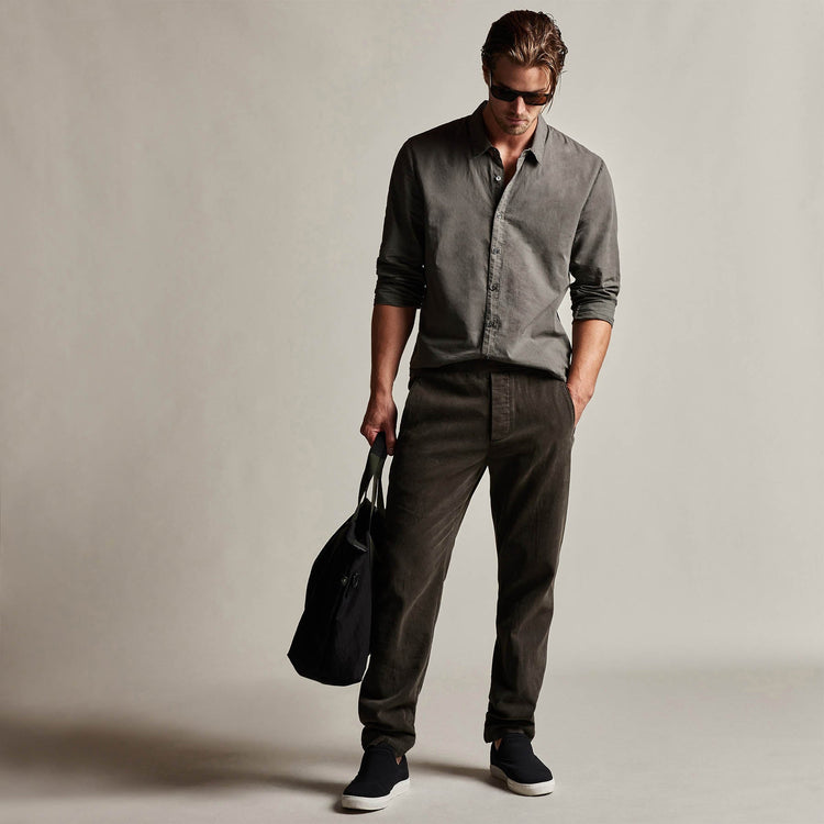 Brushed Cotton Twill Trouser in Dark Olive Pigment | James Perse Los Angeles