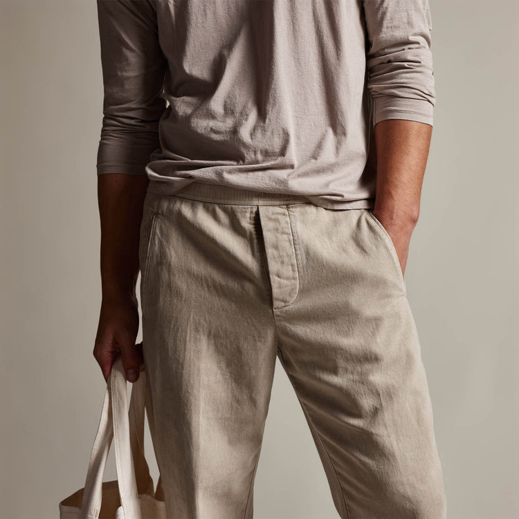 Brushed Cotton Twill Trouser in Toast Pigment | James Perse Los Angeles