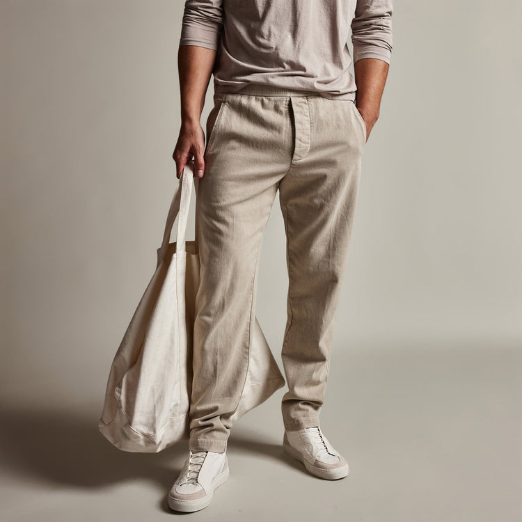Brushed Cotton Twill Trouser in Toast Pigment | James Perse Los Angeles