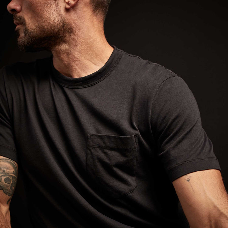Elevated Lotus Jersey Pocket Tee In Black | James Perse Los Angeles