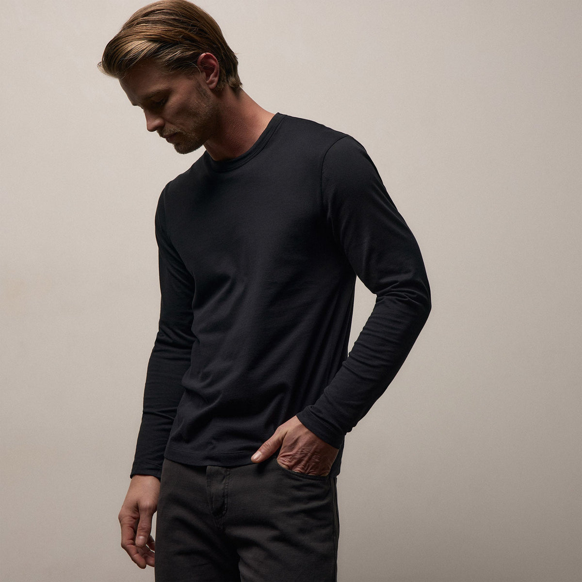 Brushed Lotus Long Sleeve Crew in Black | James Perse Los Angeles