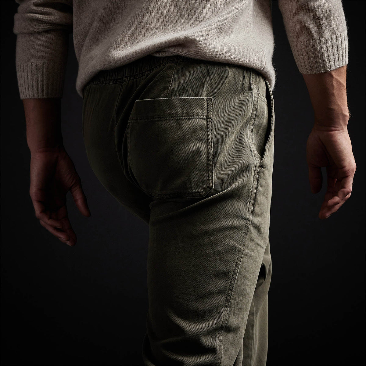 Cotton Twill Work Trouser in Hunter Pigment | James Perse Los Angeles