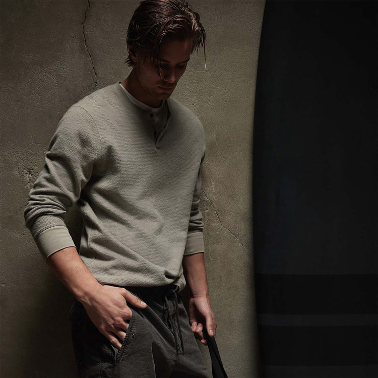 Thermal Knit Henley in Dapple | James Perse Los Angeles
