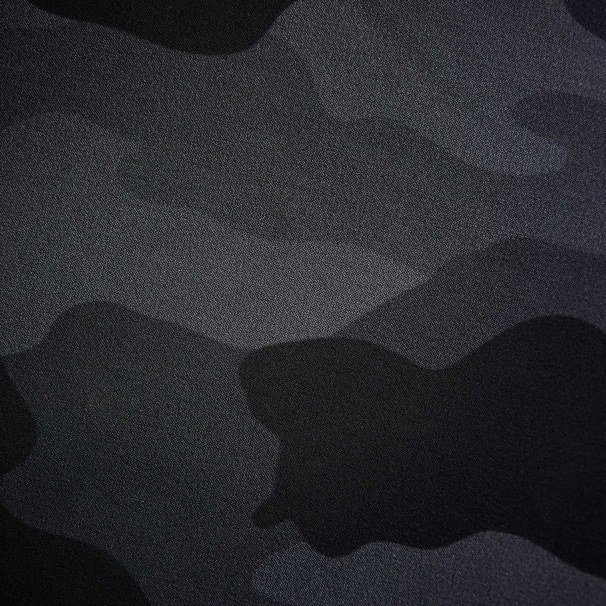 Camo Zip Pocket Boardshort in Black Sea Camo/Black | James Perse Los Angeles