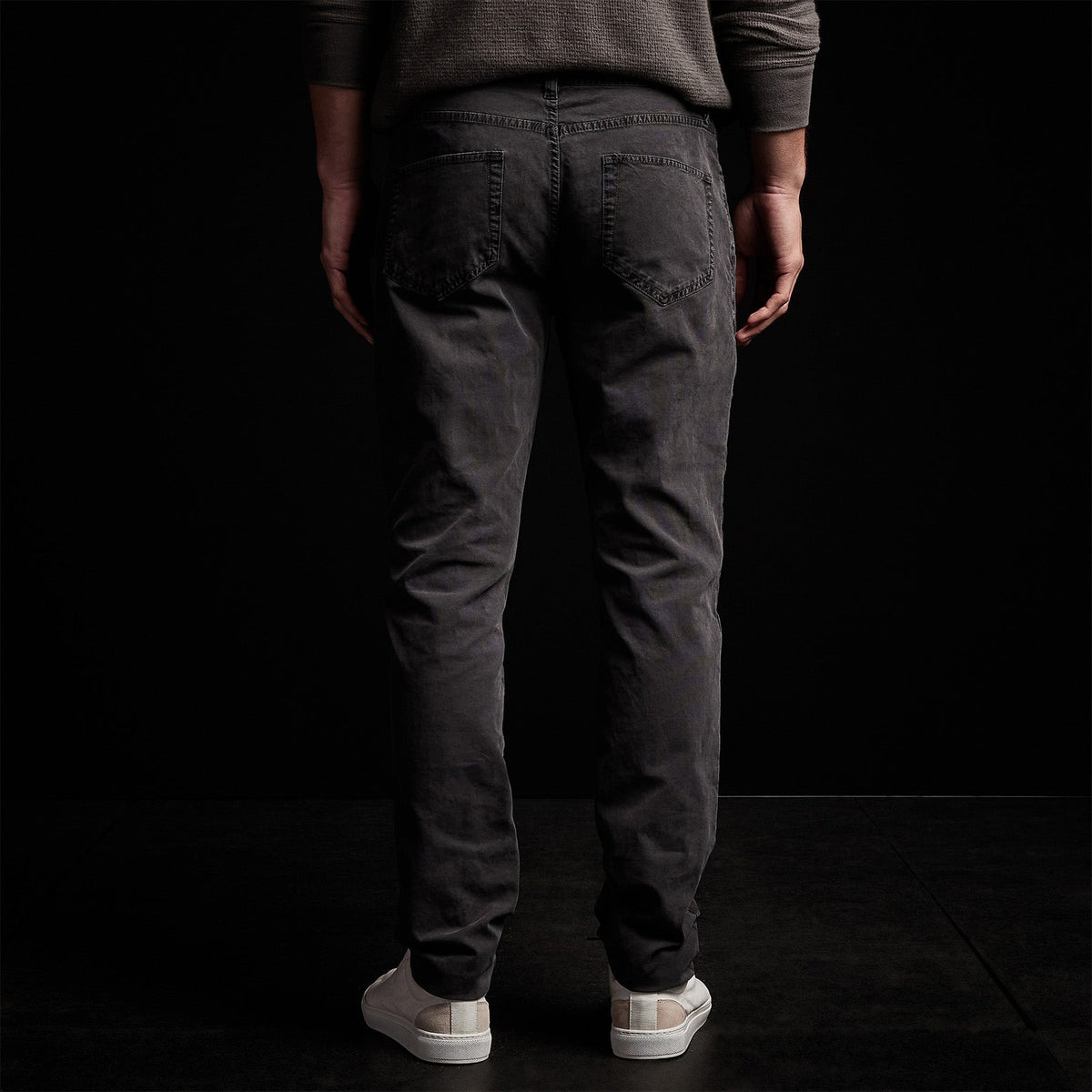 Ranch Cotton Jean in Magma Pigment | James Perse Los Angeles 