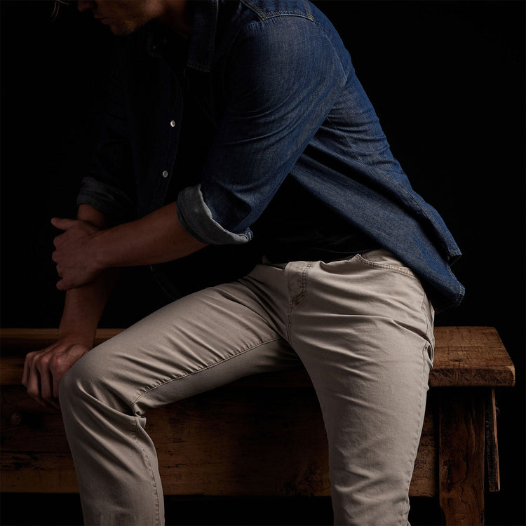 Ranch Cotton Jean in String Pigment | James Perse Los Angeles 