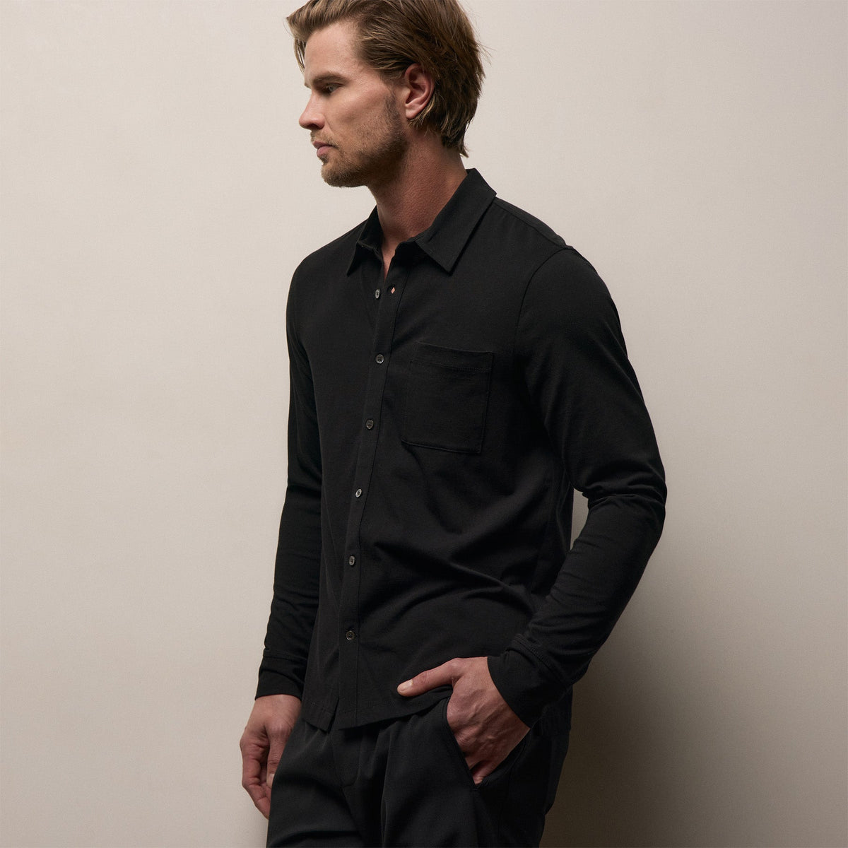 Clean Finish Jersey Shirt in Black | James Perse Los Angeles