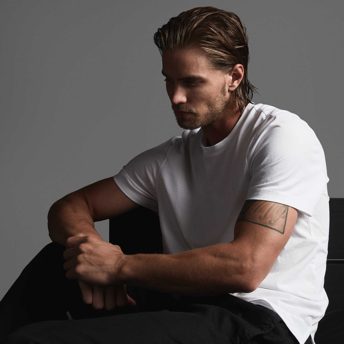 Clean Finish Jersey Short Sleeve Crew in White | James Perse Los Angeles