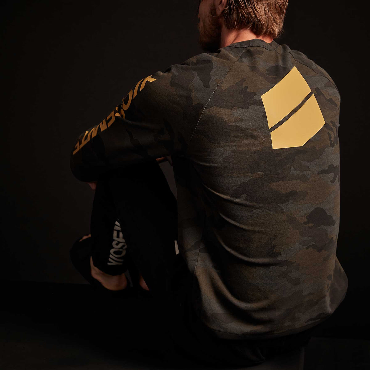 Camo Heavy Jersey Raglan Pullover - Black Forest Camo | James Perse Los Angeles