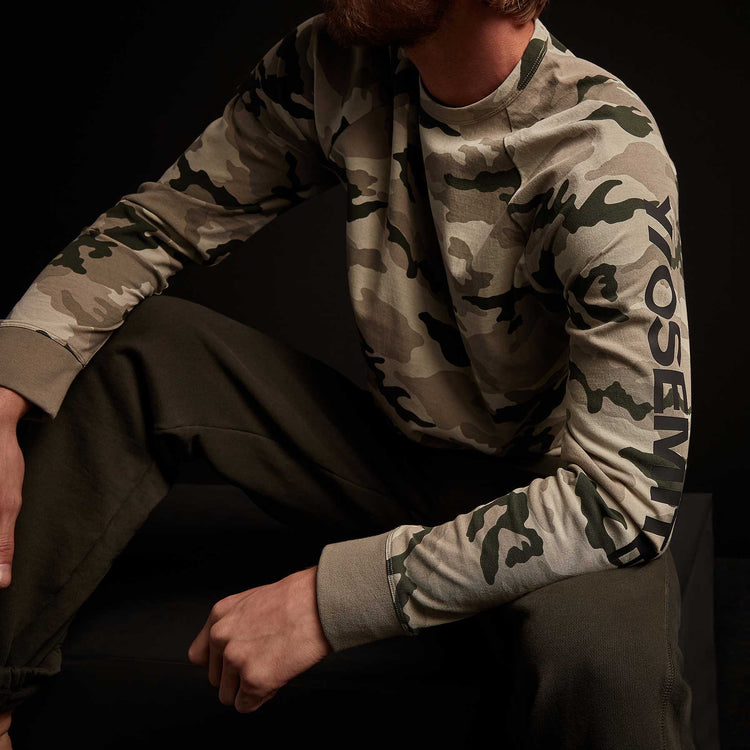 Camo Heavy Jersey Raglan Pullover - Dune Camo | James Perse Los Angeles