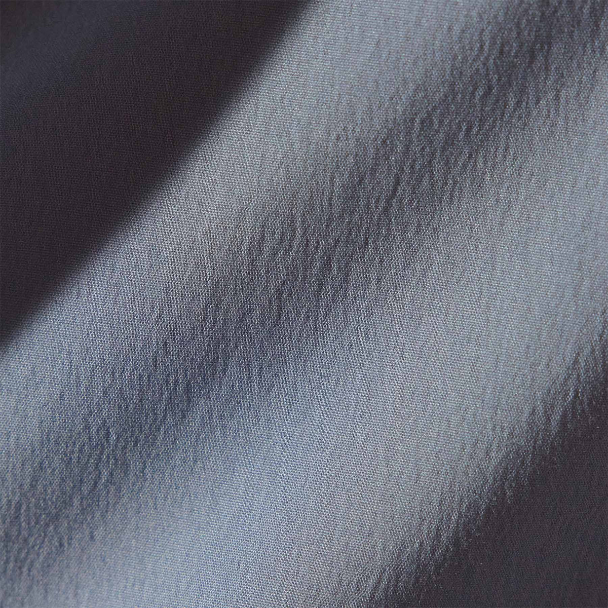 Matte Stretch Poplin Dress Shirt in Denim | James Perse Los Angeles