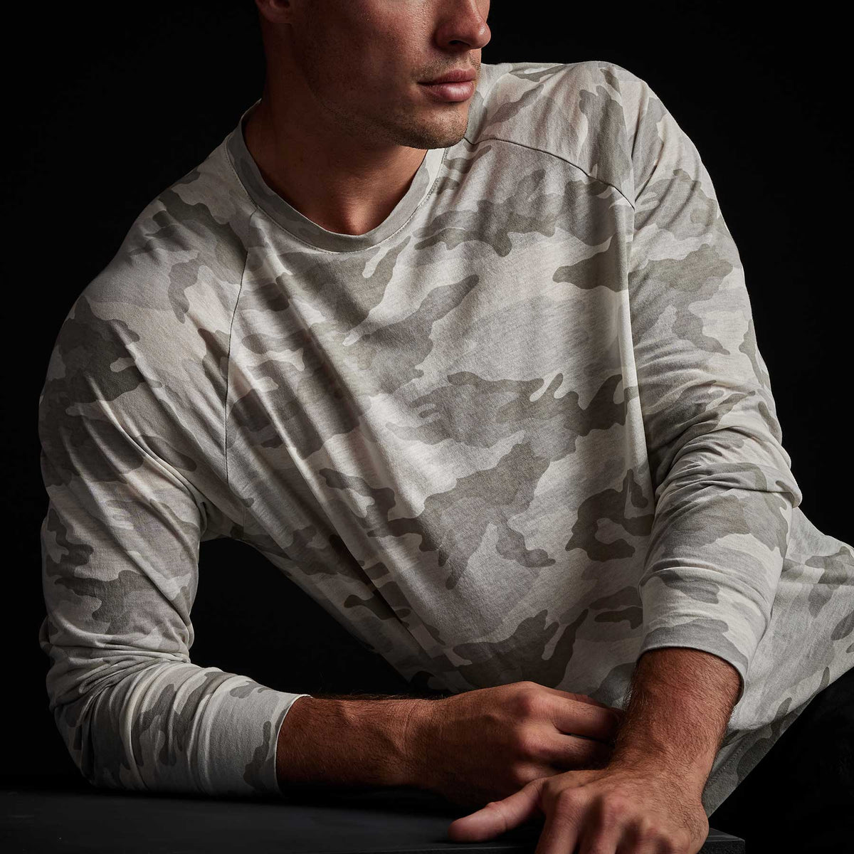 Clear Camo Jersey Raglan in Dust Camo | James Perse Los Angeles