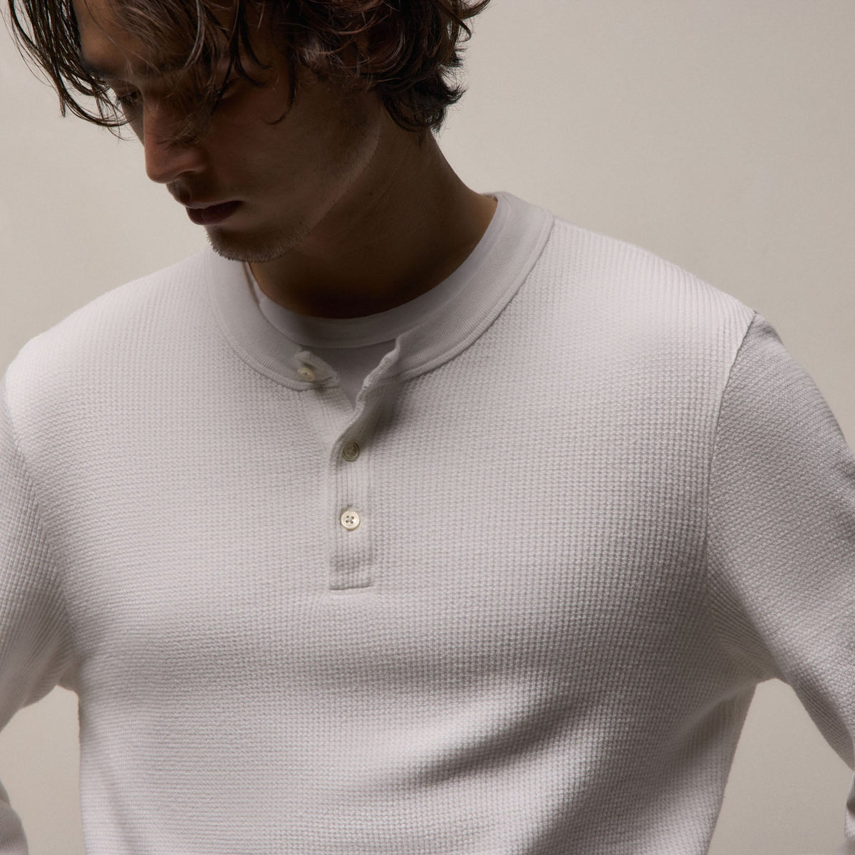 Cotton Linen Thermal Henley in White | James Perse Los Angeles