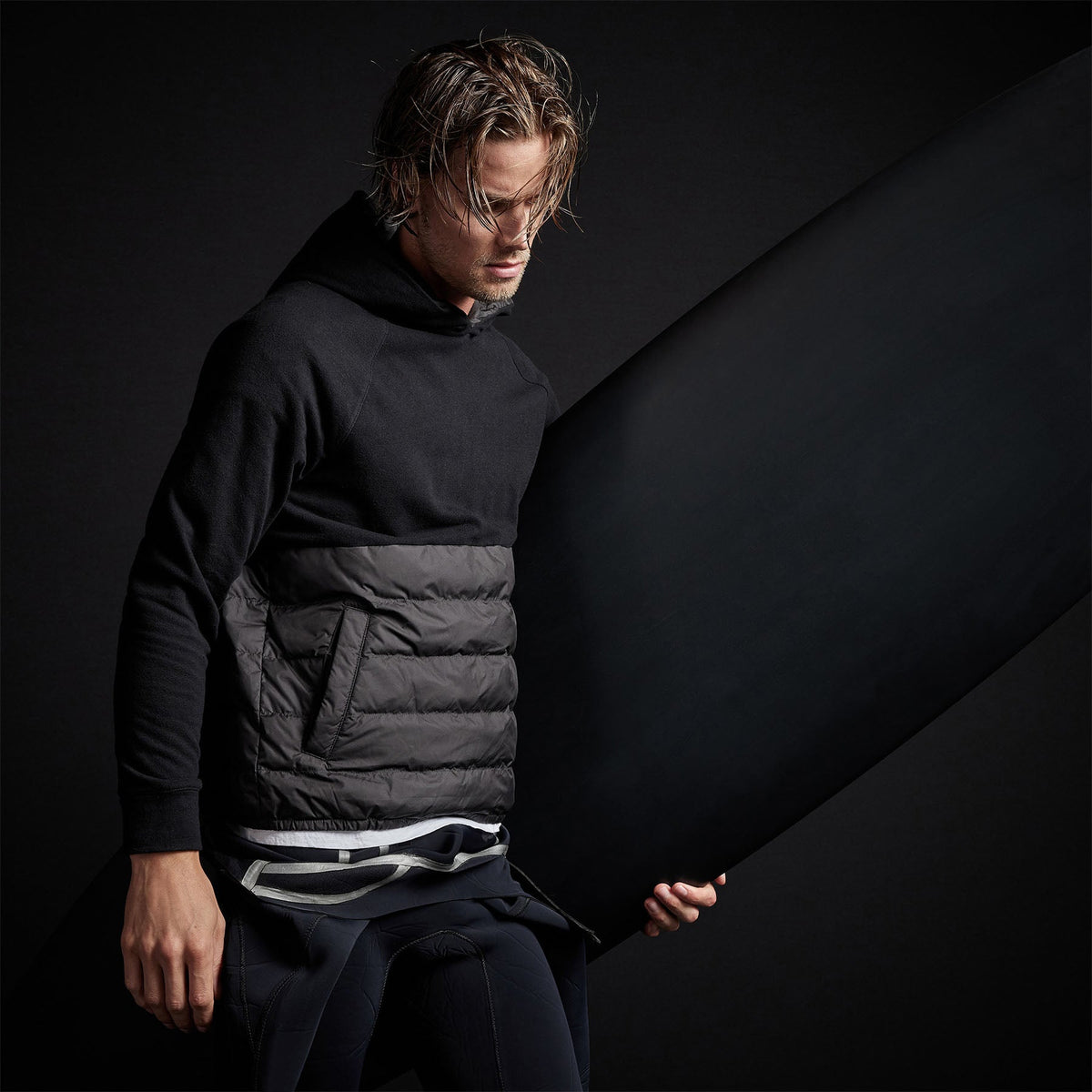 Pullover Hooded Jacket in Black | James Perse Los Angeles