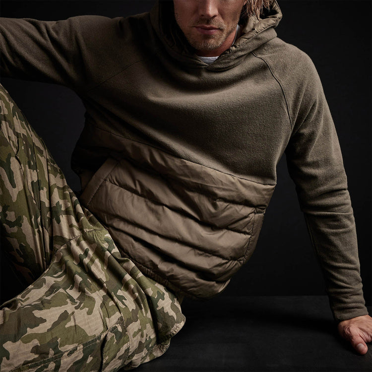 Pullover Hooded Jacket in Olive | James Perse Los Angeles