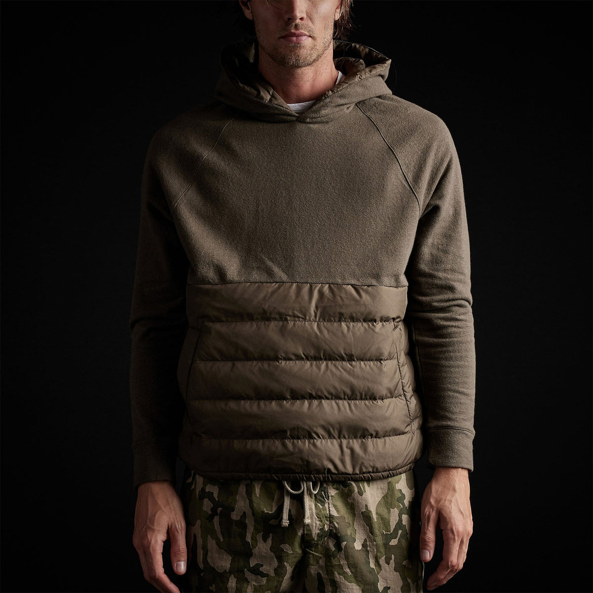 Pullover Hooded Jacket in Olive | James Perse Los Angeles