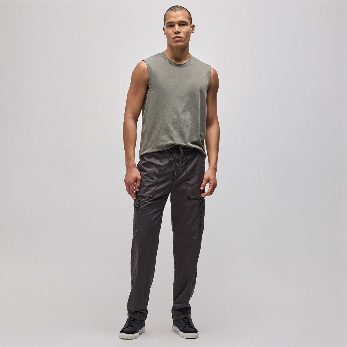 Cotton Poplin Cargo in Magma Pigment | James Perse Los Angeles