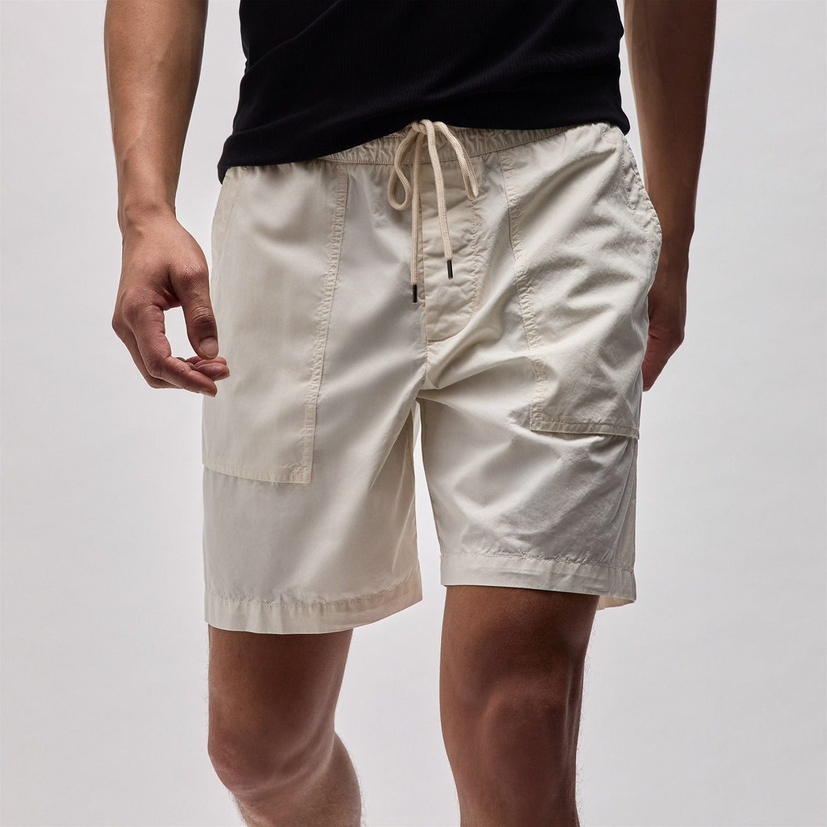 Cotton Poplin Pocket Short in Cotton Pigment | James Perse Los Angeles