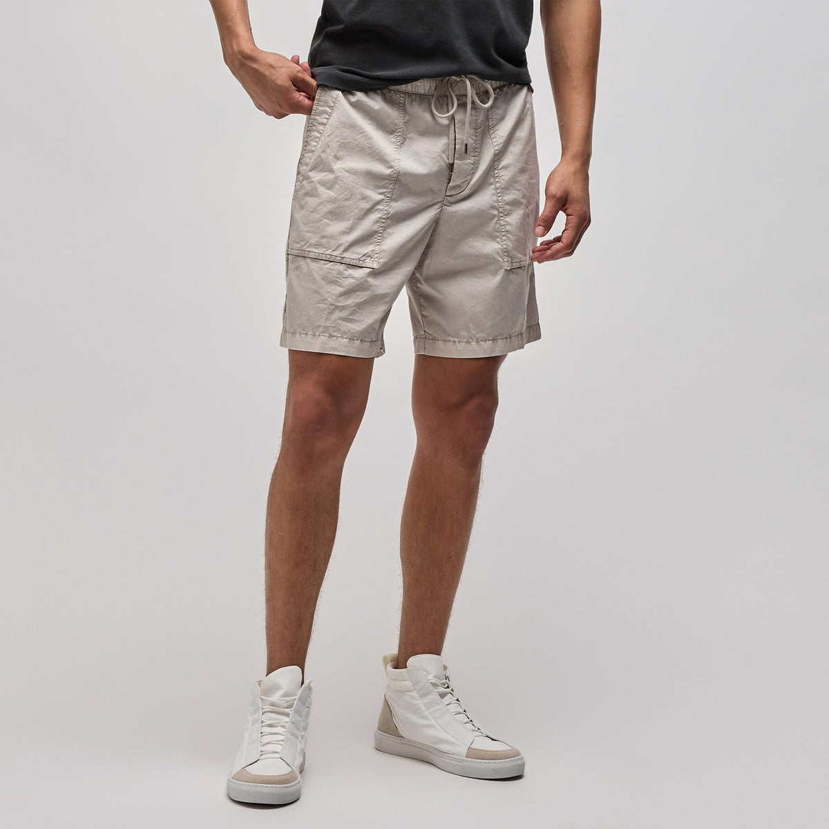 Cotton Poplin Pocket Short in Salt Pigment | James Perse Los Angeles