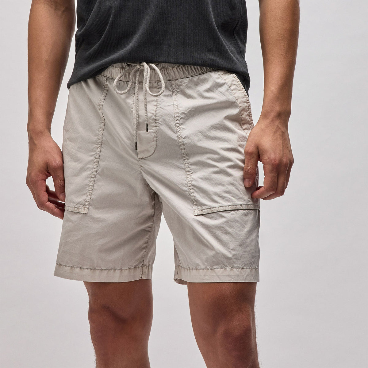 Cotton Poplin Pocket Short in Salt Pigment | James Perse Los Angeles